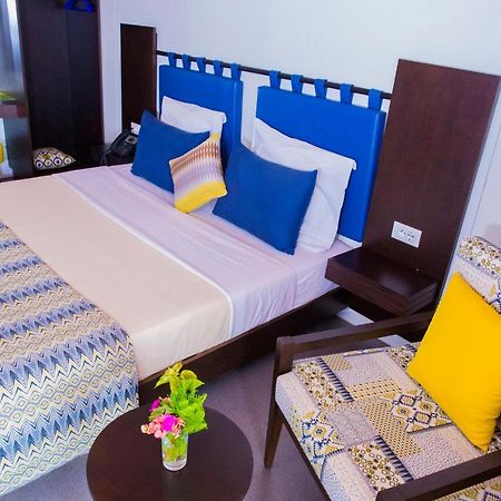 Dunia Hotel Ouagadougou Loumbila Zewnętrze zdjęcie